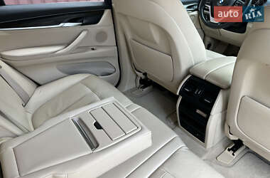 Внедорожник / Кроссовер BMW X5 2015 в 