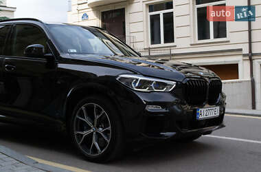 Внедорожник / Кроссовер BMW X5 2019 в 