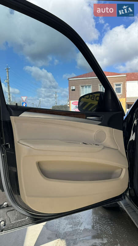 Внедорожник / Кроссовер BMW X5 2012 в Ладыжине