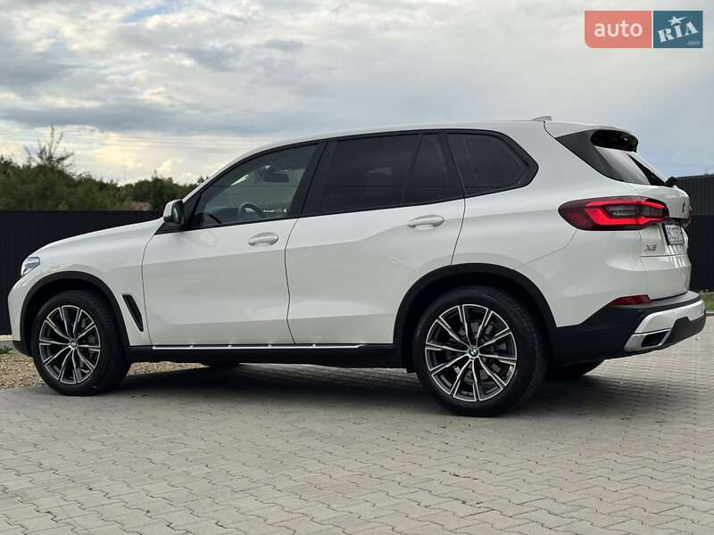 Внедорожник / Кроссовер BMW X5 2021 в Стрые