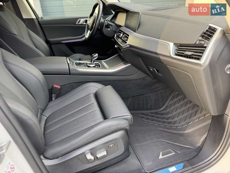 Внедорожник / Кроссовер BMW X5 2021 в Стрые
