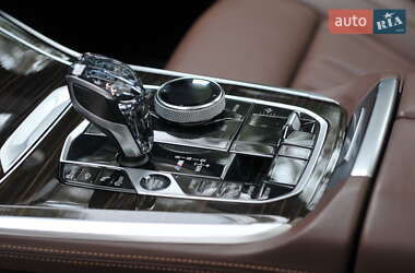 Внедорожник / Кроссовер BMW X5 2019 в 