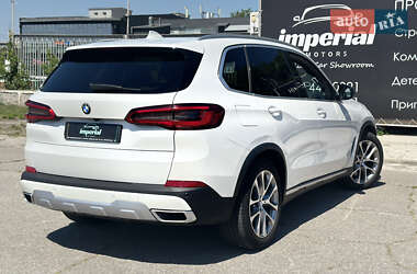 Позашляховик / Кросовер BMW X5 2019 в 