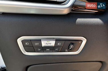 Позашляховик / Кросовер BMW X5 2019 в 
