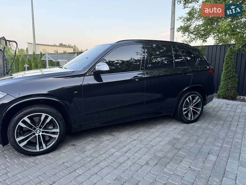 Внедорожник / Кроссовер BMW X5 2016 в Звягеле