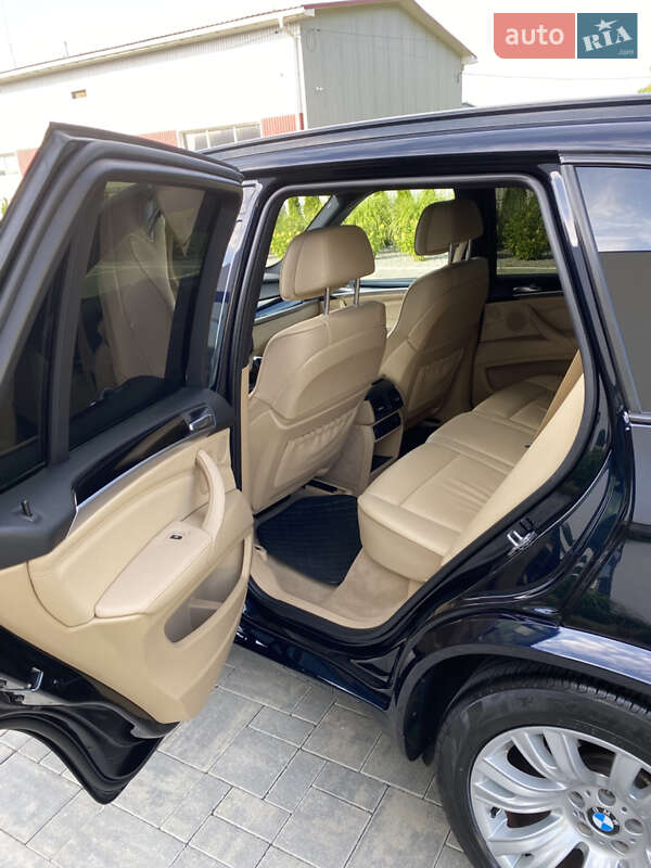 Позашляховик / Кросовер BMW X5 2012 в Луцьку