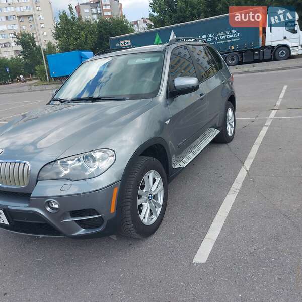 Позашляховик / Кросовер BMW X5 2012 в Івано-Франківську