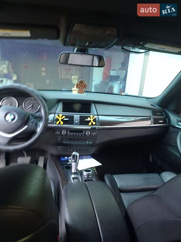Внедорожник / Кроссовер BMW X5 2011 в Нетешине фото 2 Внедорожник / Кроссовер BMW X5 2011 в Нетешине