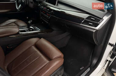 Позашляховик / Кросовер BMW X5 2015 в 