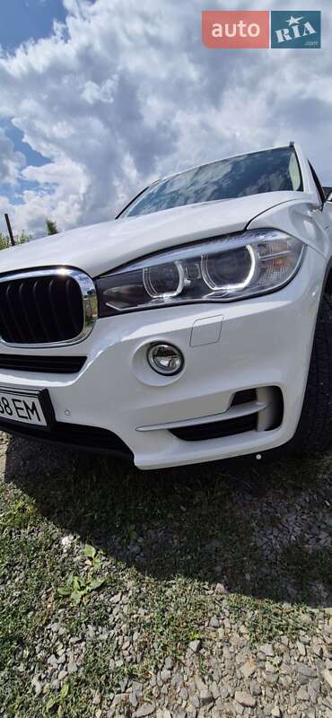 Внедорожник / Кроссовер BMW X5 2016 в Ужгороде
