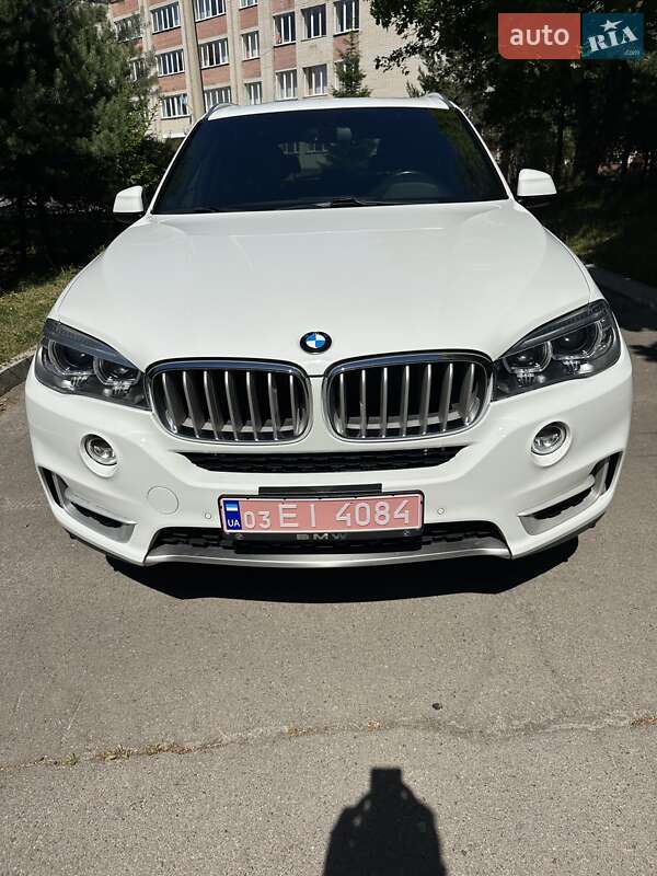 Позашляховик / Кросовер BMW X5 2017 в Рівному