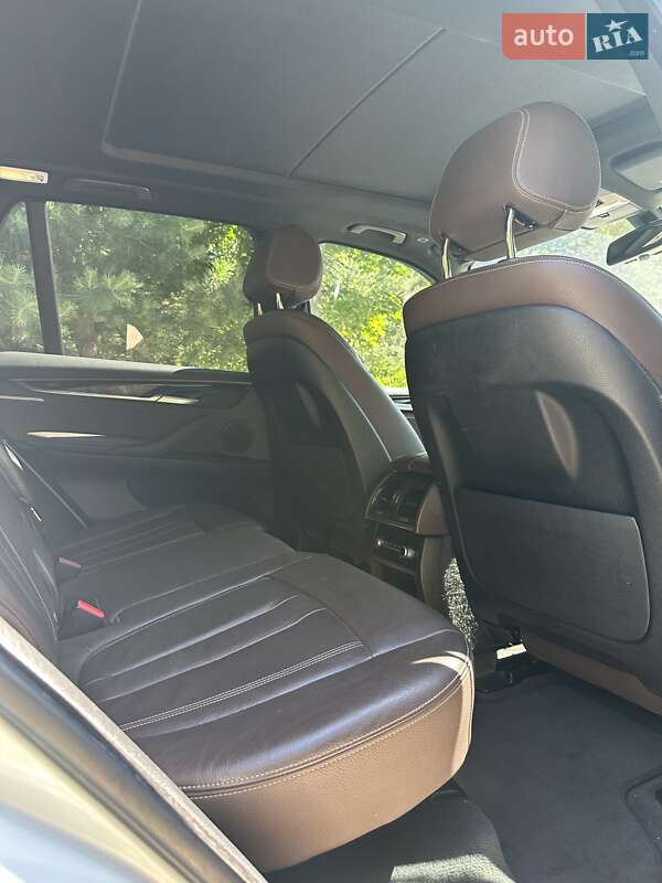 Позашляховик / Кросовер BMW X5 2017 в Рівному
