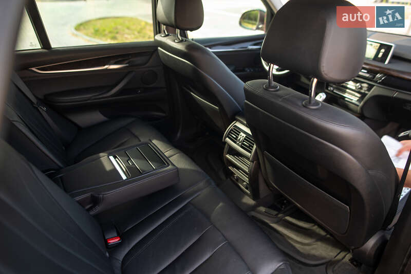 Позашляховик / Кросовер BMW X5 2015 в Львові
