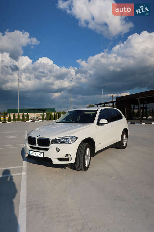 Позашляховик / Кросовер BMW X5 2016 в Звягелі
