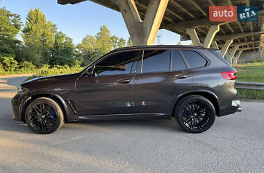 Внедорожник / Кроссовер BMW X5 2019 в 