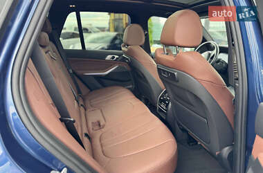 Позашляховик / Кросовер BMW X5 2019 в 