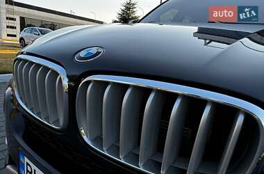 Внедорожник / Кроссовер BMW X5 2015 в 