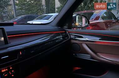 Позашляховик / Кросовер BMW X5 2014 в 