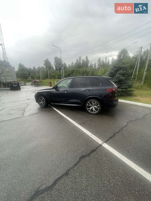 Внедорожник / Кроссовер BMW X5 2021 в Ирпене