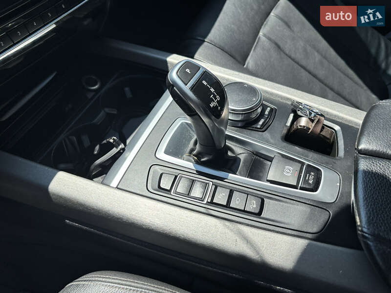 Внедорожник / Кроссовер BMW X5 2014 в Запорожье