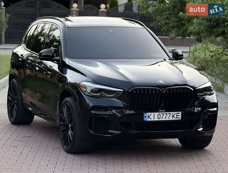 Внедорожник / Кроссовер BMW X5 2021 в Киеве