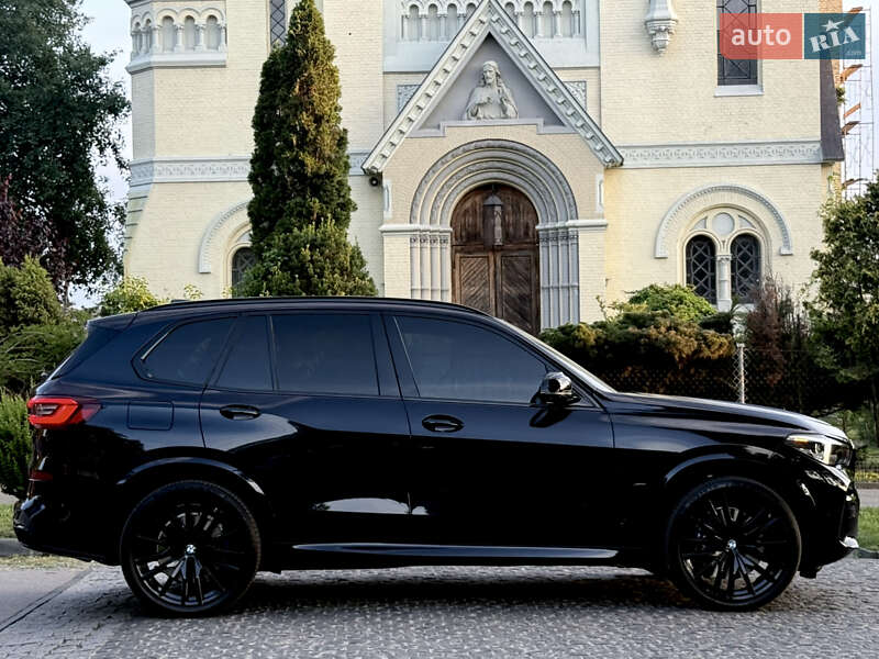 Внедорожник / Кроссовер BMW X5 2021 в Киеве
