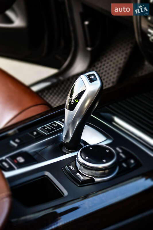 Внедорожник / Кроссовер BMW X5 2014 в Киеве