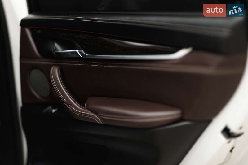 Внедорожник / Кроссовер BMW X5 2014 в Львове