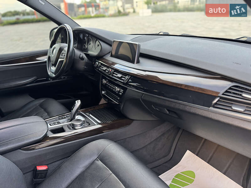 Позашляховик / Кросовер BMW X5 2016 в Харкові