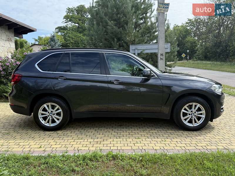 Позашляховик / Кросовер BMW X5 2016 в Києві