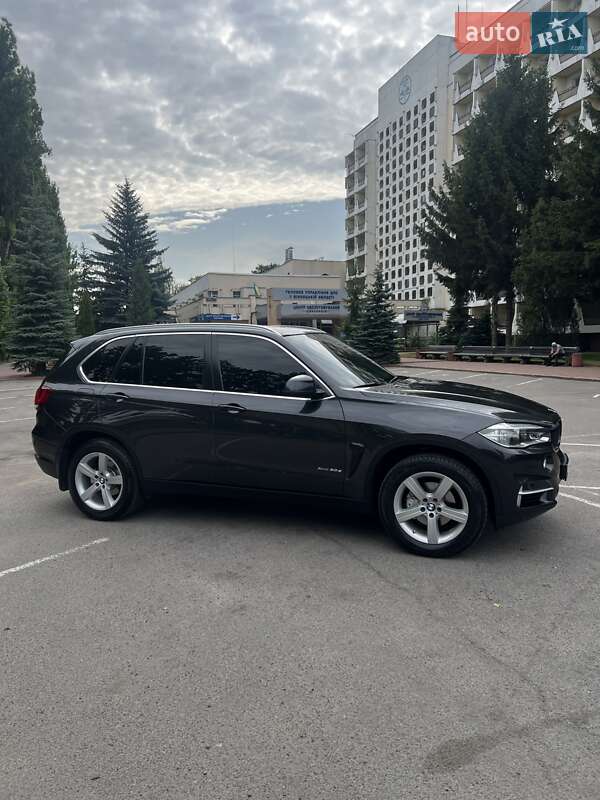 Внедорожник / Кроссовер BMW X5 2015 в 