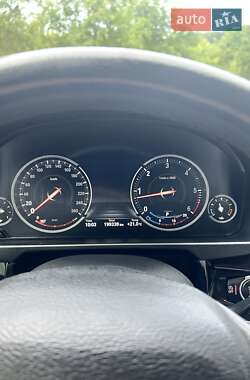 Внедорожник / Кроссовер BMW X5 2015 в 