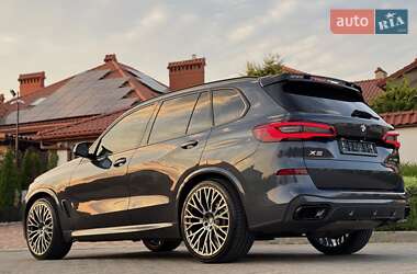 Позашляховик / Кросовер BMW X5 2019 в 
