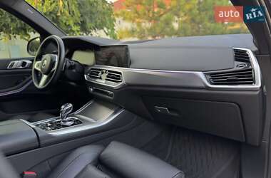 Позашляховик / Кросовер BMW X5 2019 в 