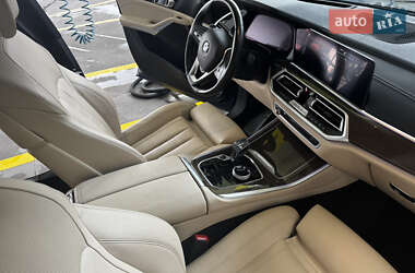 Внедорожник / Кроссовер BMW X5 2021 в 
