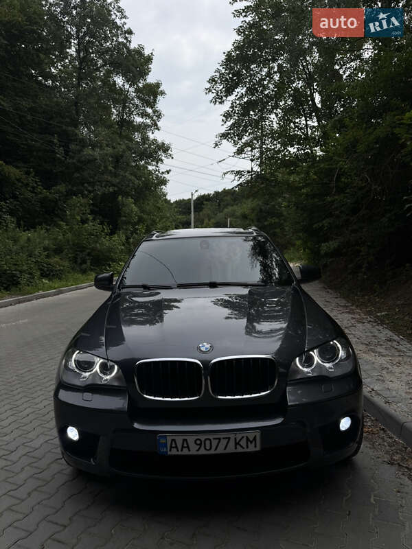 Внедорожник / Кроссовер BMW X5 2012 в Львове
