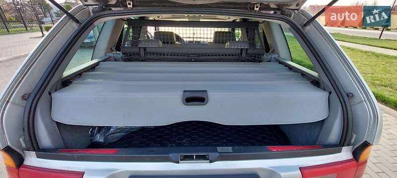 Внедорожник / Кроссовер BMW X5 2002 в Измаиле