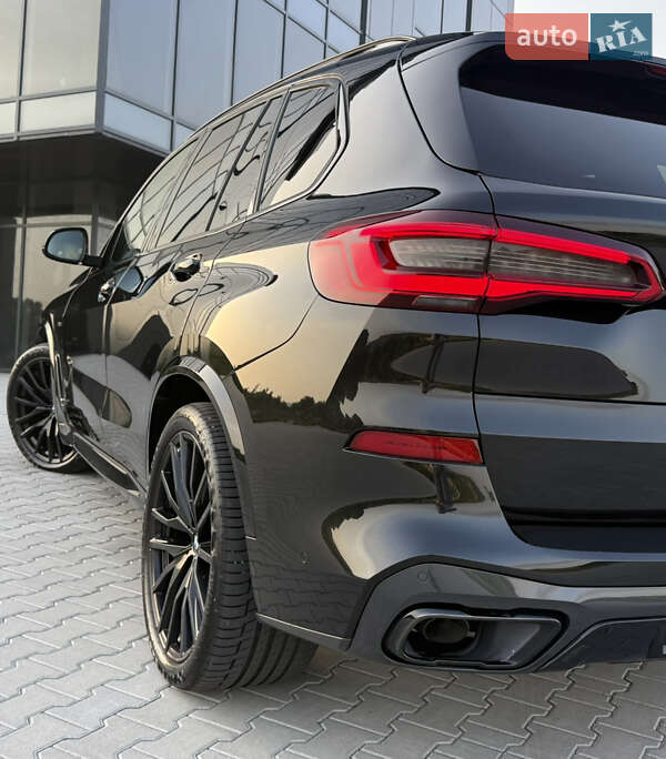 Внедорожник / Кроссовер BMW X5 2019 в Черновцах