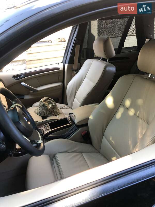 Позашляховик / Кросовер BMW X5 2006 в Ужгороді