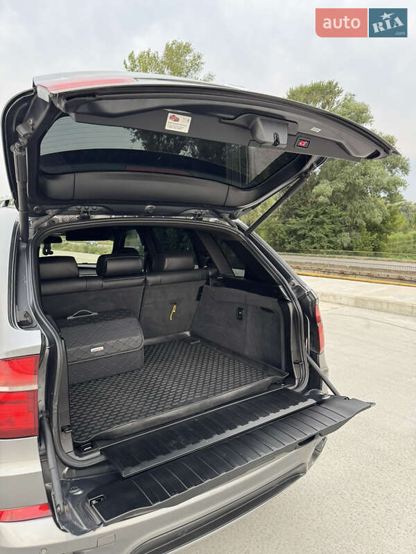 Позашляховик / Кросовер BMW X5 2011 в Полтаві