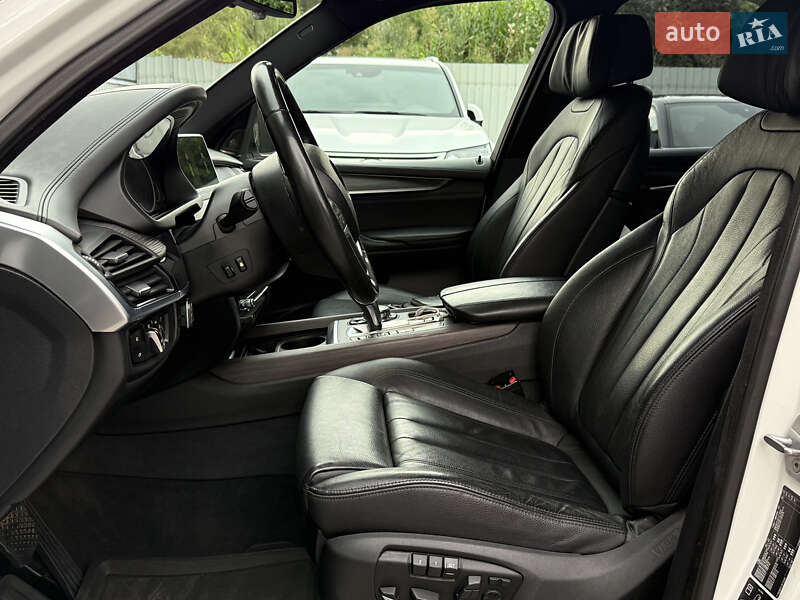 Внедорожник / Кроссовер BMW X5 2016 в Киеве