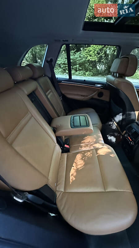 Позашляховик / Кросовер BMW X5 2010 в Львові фото 33 Позашляховик / Кросовер BMW X5 2010 в Львові