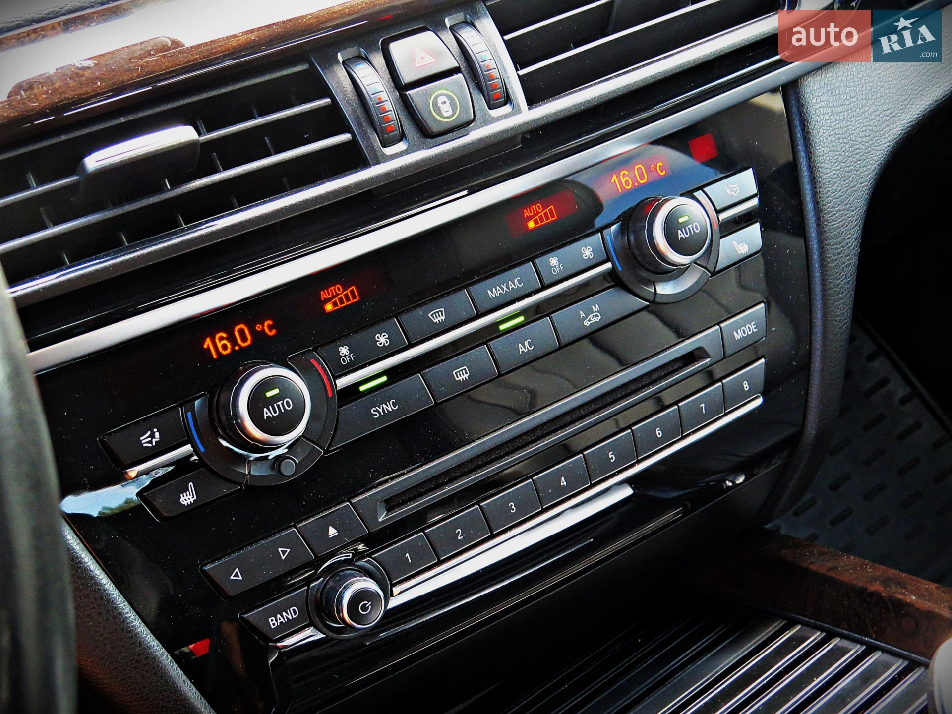 2016 BMW X5 - мініатюра 16