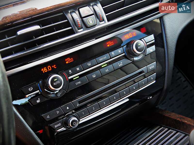 Позашляховик / Кросовер BMW X5 2016 в Черкасах