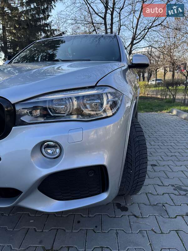 Внедорожник / Кроссовер BMW X5 2015 в Черновцах