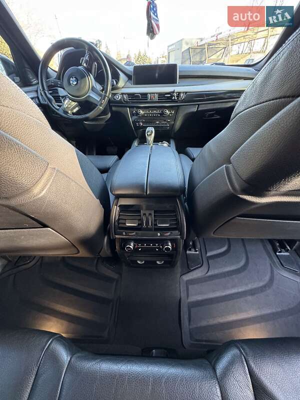 Внедорожник / Кроссовер BMW X5 2015 в Черновцах