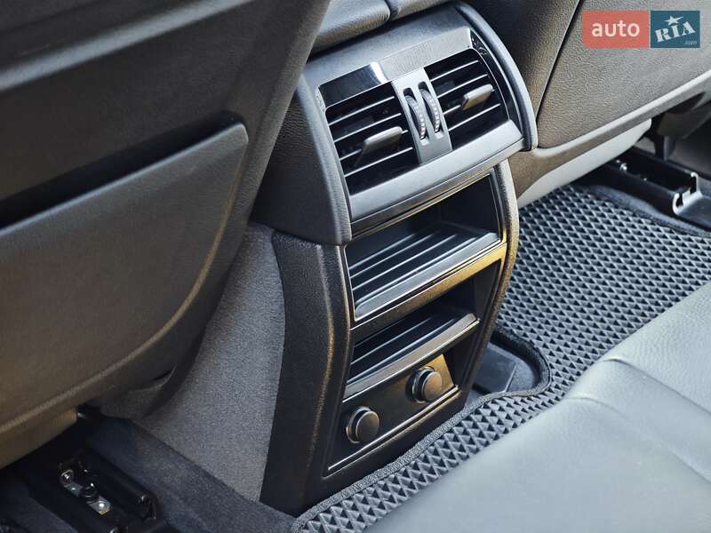 Внедорожник / Кроссовер BMW X5 2017 в Дубно