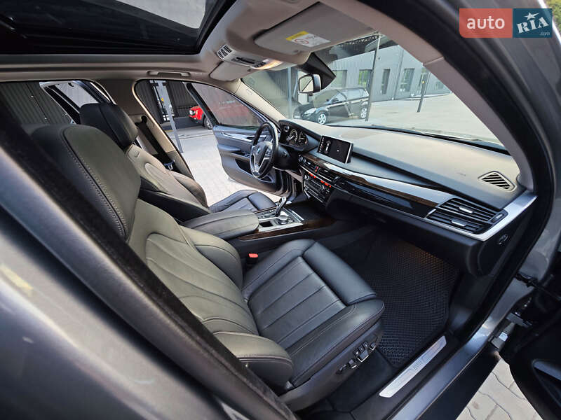 Внедорожник / Кроссовер BMW X5 2017 в Дубно