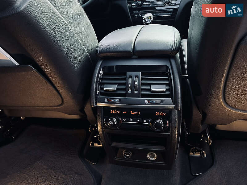 Внедорожник / Кроссовер BMW X5 2015 в Одессе