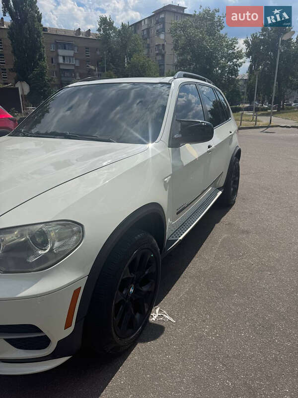 Внедорожник / Кроссовер BMW X5 2012 в Киеве